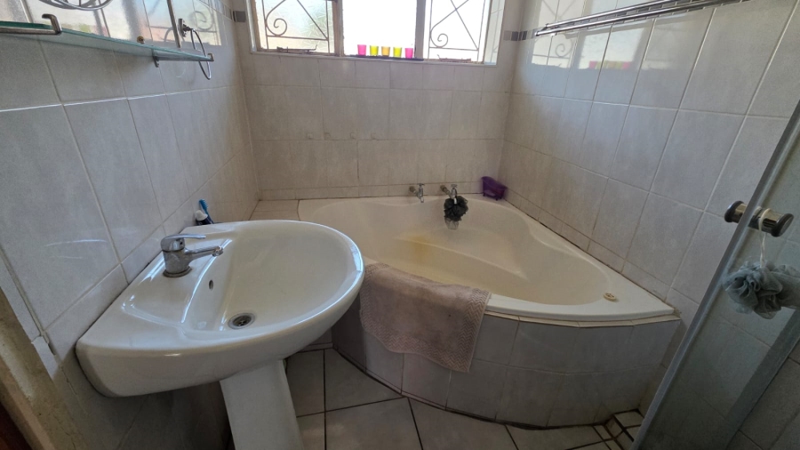 To Let 3 Bedroom Property for Rent in Stilfontein Ext 4 North West